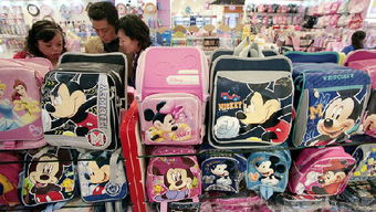 2015年中國消費品零售市場 日用品銷售回落，服務(wù)業(yè)增勢強勁